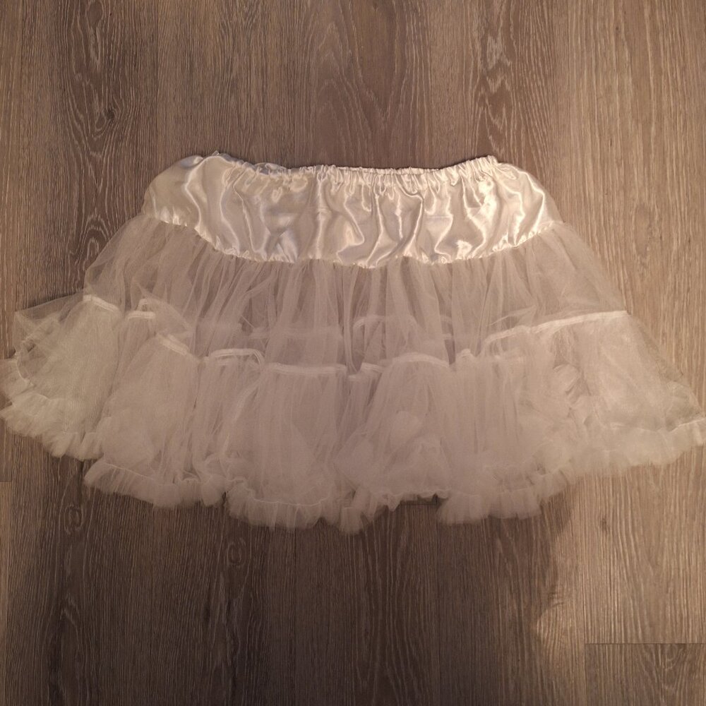 White Short XL Petticoat Skirt